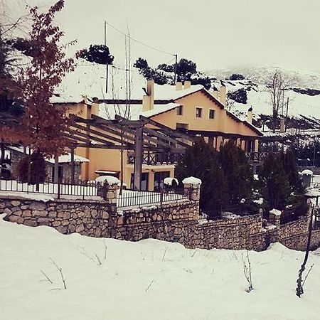 קלבריטה Guesthouse Mouses מראה חיצוני תמונה