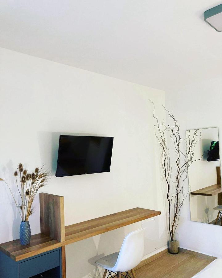 קלבריטה Guesthouse Mouses מראה חיצוני תמונה